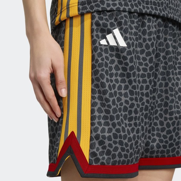Dámské šortky adidas DBB A SHORTS W - foto 4